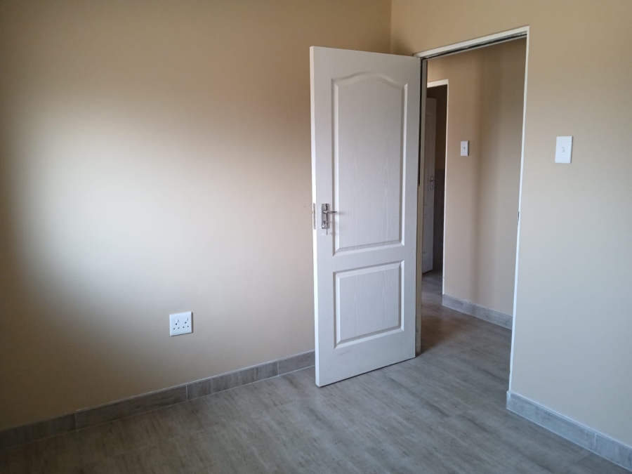 To Let Commercial Property for Rent in Waterval East North West